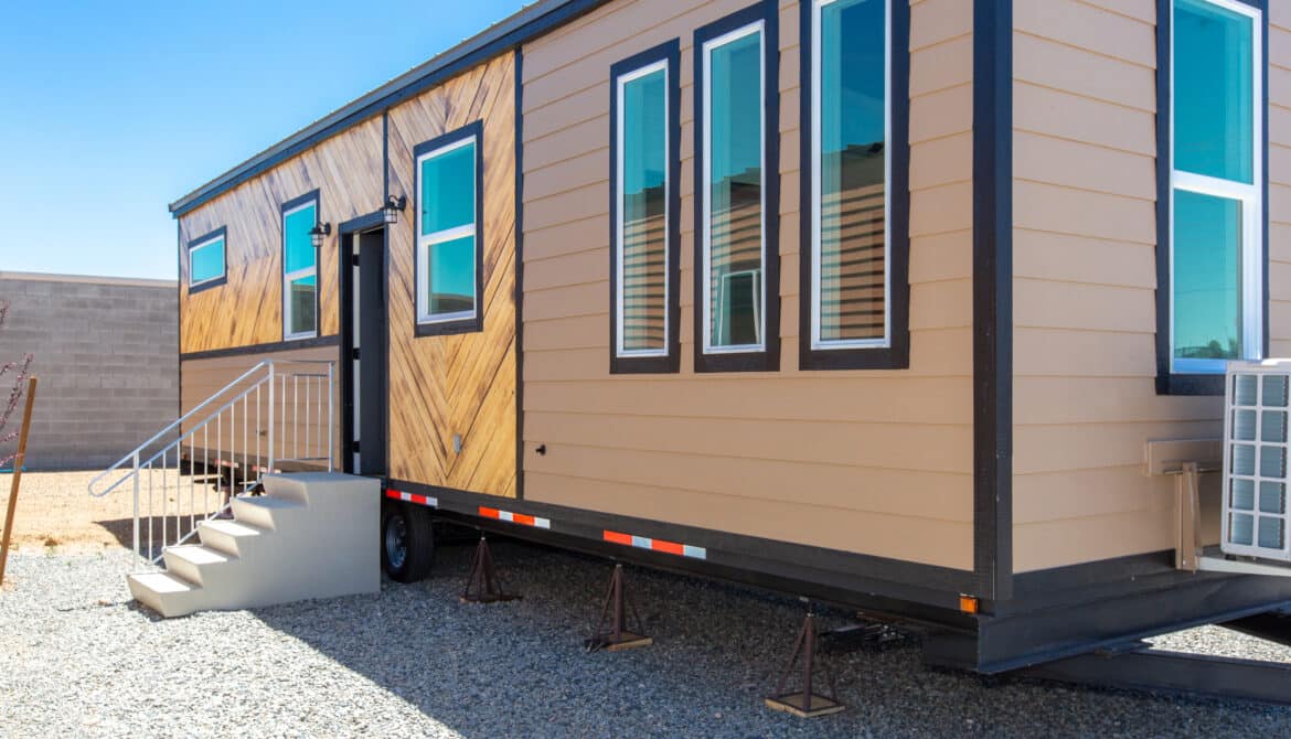 https://unitedtinyhomes.com/wp-content/uploads/2023/08/Best_Tiny_House_Financing_Options_for_Home_Buyers__Things_to_Know_Before_Taking_Out_a_Loan_12892_2-1170x670.jpeg