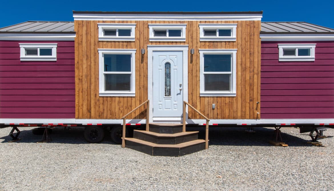 https://unitedtinyhomes.com/wp-content/uploads/2023/09/McQuality-Designs-Sevices-218-1170x670.jpg